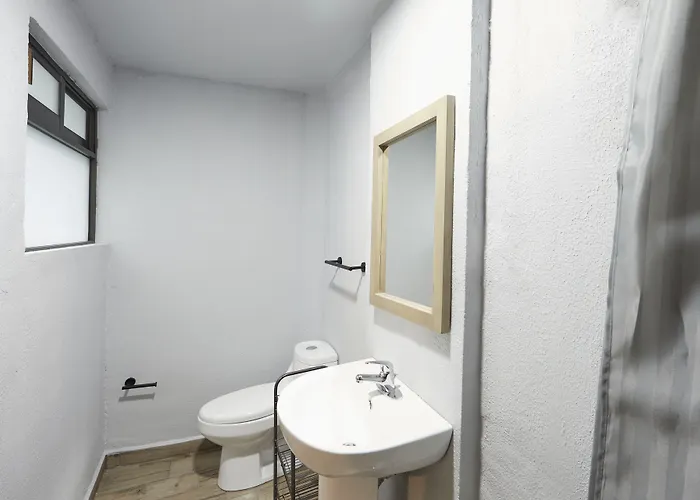 Hotel Veinti2 *